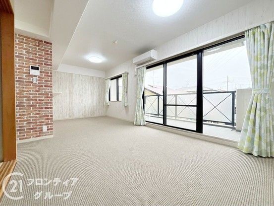 3LDK Apartment for Sale in Yamatotakada, Nara - Thumbnail 4