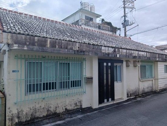 2LDK Detached House for Sale in Okinawa City, Okinawa - Thumbnail 2
