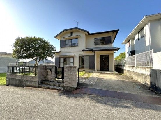 Renovated 4LDK House in Marugame City with Parking - Thumbnail 2