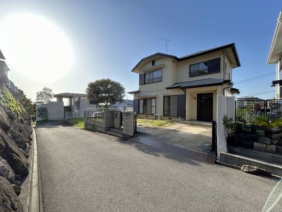 Renovated 4LDK House in Marugame City with Parking - Thumbnail 3