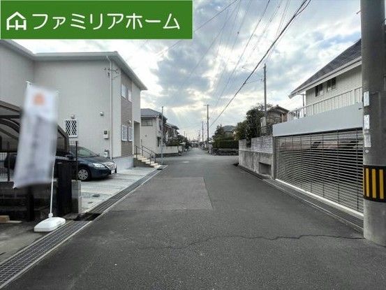 Renovated 4LDK House in Kobe Nishi-ku with 2 Parking Spaces - Thumbnail 2