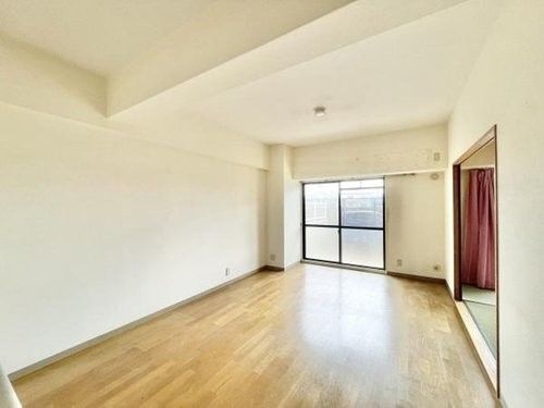 4LDK Apartment for Sale in Sakai City, Osaka Prefecture - Thumbnail 4