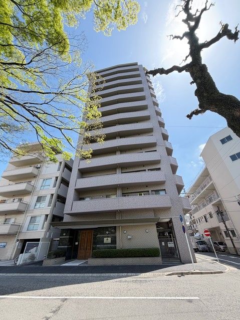3LDK Apartment for Sale in Hiroshima Naka Ward 67.18 sqm - Thumbnail 2