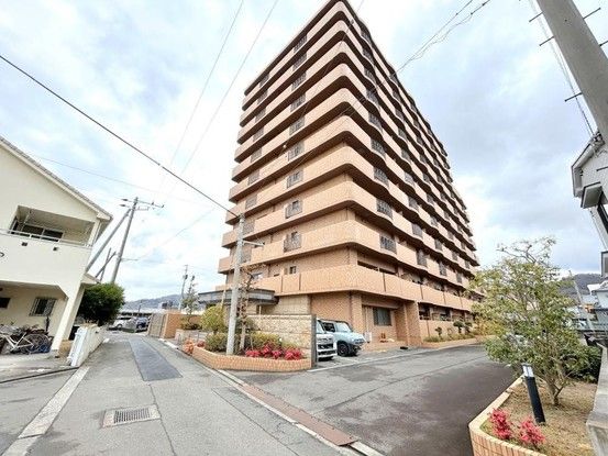 3LDK Apartment for Sale in Matsuyama, Ehime - 78.72sqm - Thumbnail 3