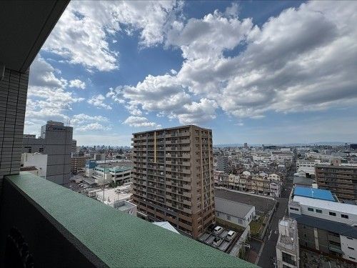 3LDK Corner Apartment for Sale in Higashiosaka, Osaka - Thumbnail 3