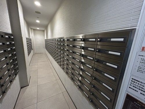 3LDK Apartment for Sale in Higashi Ward, Nagoya with Private Garden - Thumbnail 2