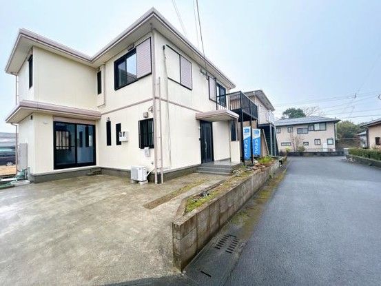Renovated 5SLDK Detached House for Sale in Satsumasendai, Kagoshima - Thumbnail 3