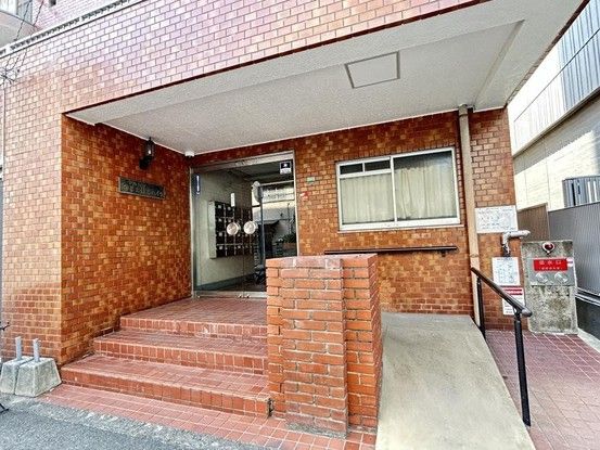 Renovated 2LDK Apartment for Sale in Hakata Ward, Fukuoka - Thumbnail 4
