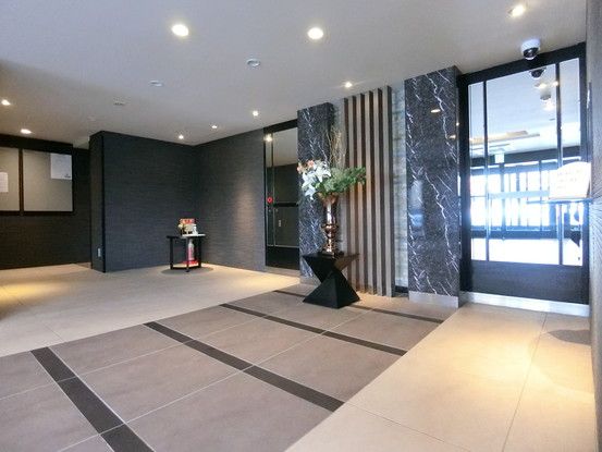 4LDK Apartment for Sale in Kanazawa's Izumigaoka Educational District - Thumbnail 3