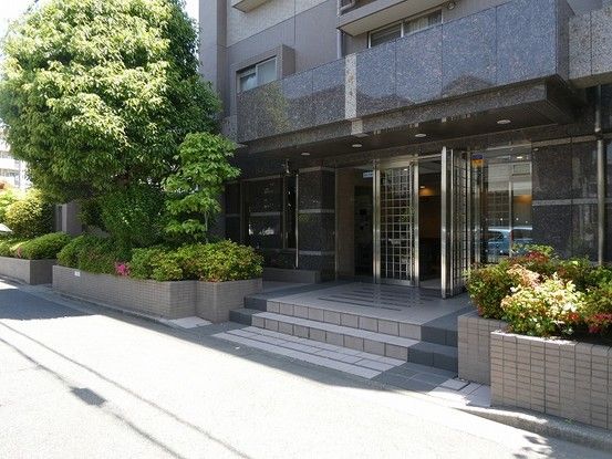 3LDK Apartment for Sale in Kawaguchi City, Saitama - Thumbnail 3