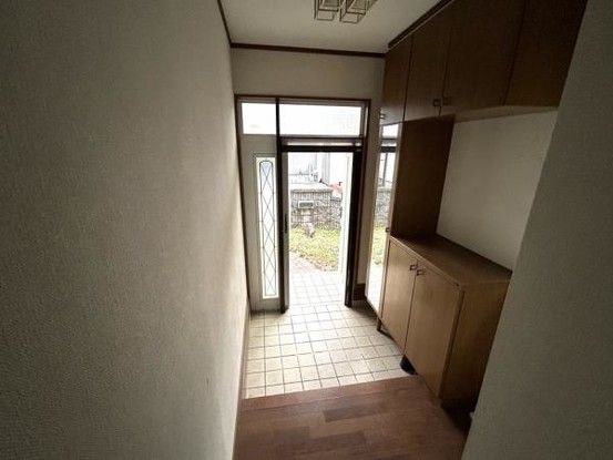 5LDK Detached House for Sale in Asakita Ward, Hiroshima - Thumbnail 4