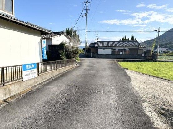 Renovated 5LDK House in Zentsuji, Kagawa - 144.91 sqm - Thumbnail 4