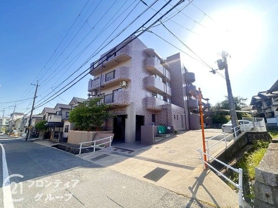 3LDK Apartment for Sale in Ikoma, Nara – 71.83 sqm - Thumbnail 3