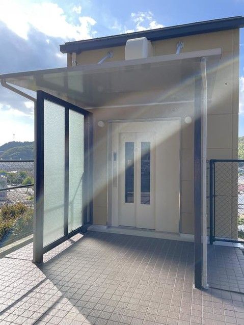 Renovated 3LDK Apartment in Nagasaki City, 70.62m² - Thumbnail 2