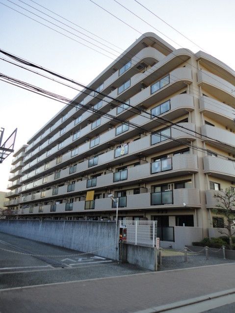 2SLDK Apartment for Sale in Kawanishi, Hyogo - 66m² - Thumbnail 2
