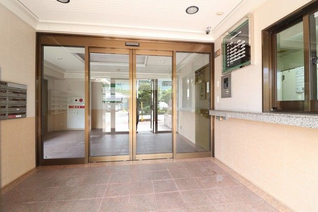 Renovated 3LDK Apartment in Ginowan City, Okinawa - Thumbnail 4