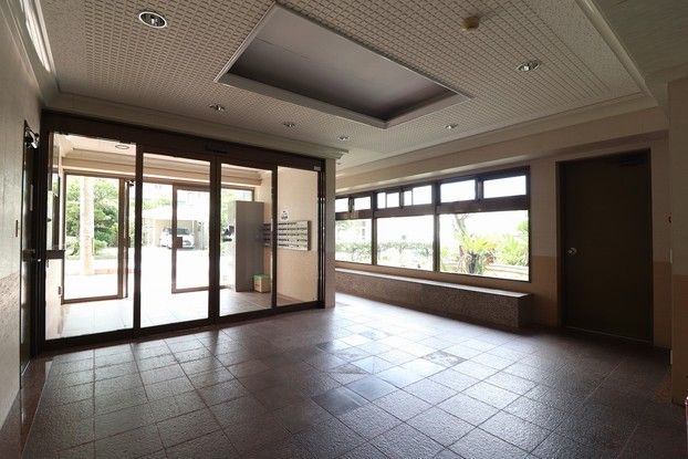 Renovated 3LDK Apartment in Ginowan City, Okinawa - Thumbnail 2