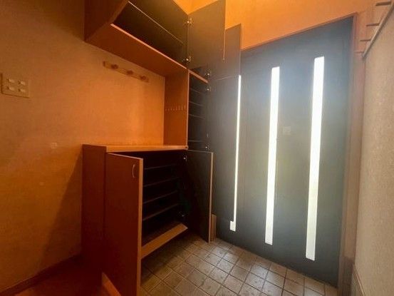 4SLDK House for Sale in Kaizuka, Osaka – 115.96m² - Thumbnail 4