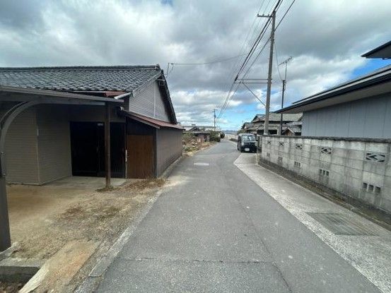6DK Single-Story House for Sale in Miki Town, Kagawa - Thumbnail 3