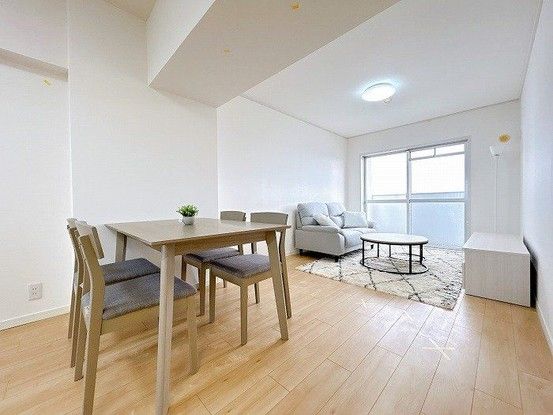 Renovated 2LDK Apartment in Toyota City, Aichi - Thumbnail 2