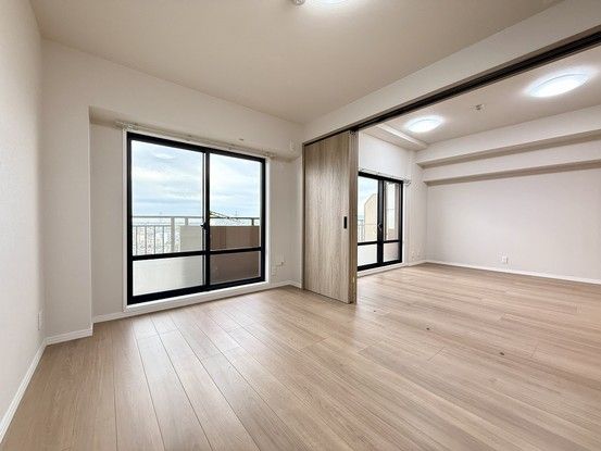 3LDK Renovated Apartment in Gifu City, Gifu Prefecture - Thumbnail 4