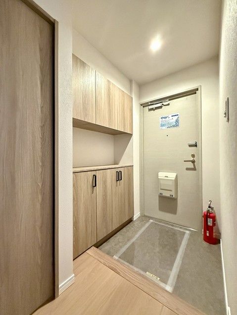 3LDK Renovated Apartment in Gifu City, Gifu Prefecture - Thumbnail 2