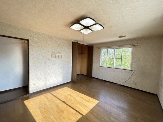 Renovated 5LDK House in Kuroishi, Aomori - 142.43m² - Thumbnail 3