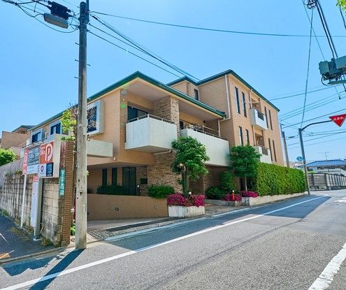 2LDK Condominium in Meguro, Tokyo – 75.76 sqm - Thumbnail 2