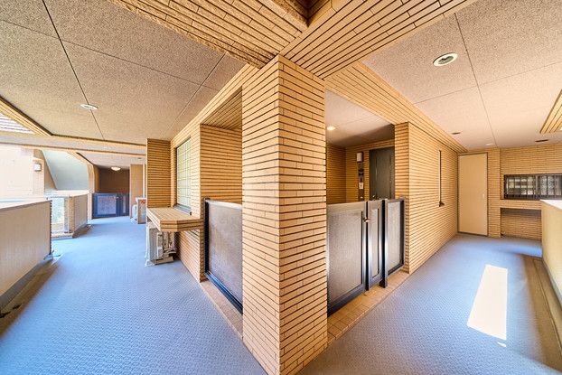 2LDK Condominium in Meguro, Tokyo – 75.76 sqm - Thumbnail 4