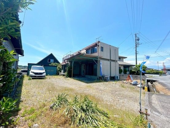 4LDK Renovated House in Shimada with 8-Car Parking - Thumbnail 2