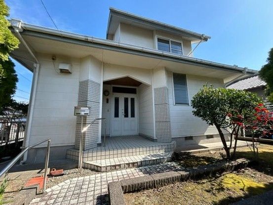 Renovated 3LDK House in Nichinan, Miyazaki - 105.81m² - Thumbnail 2