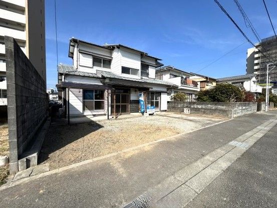 Renovated 3LDK House in Tokushima City with Large Land - Thumbnail 3
