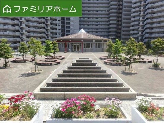 Spacious 4LDK Apartment in Kobe's Nishi Ward - Thumbnail 3