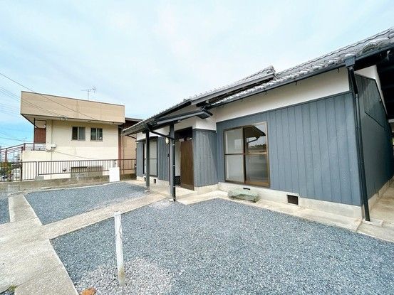 Renovated 2LDK House for Sale in Yasu, Shiga - 83.43m2 - Thumbnail 2