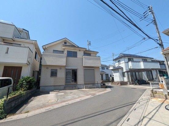 Renovated 4LDK Corner House in Ageo, Saitama - Thumbnail 3