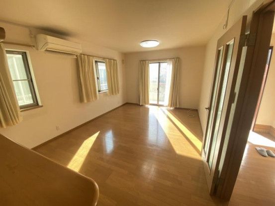 5LDK House for Sale in Naka, Wakayama City - Thumbnail 2