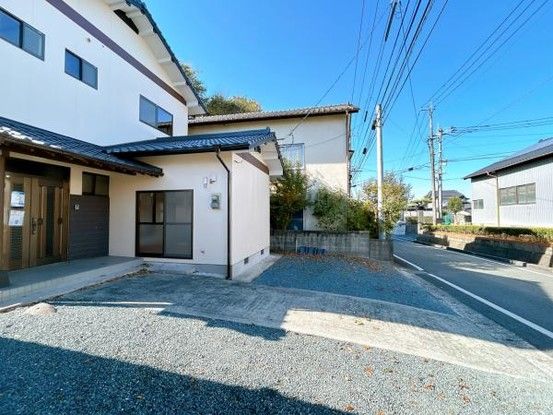 Renovated 5SLDK House in Yamaga, Kumamoto - 137.62 sqm - Thumbnail 2
