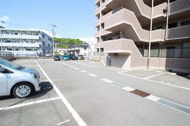 3LDK Apartment for Sale in Asaminami-ku, Hiroshima City - Thumbnail 3