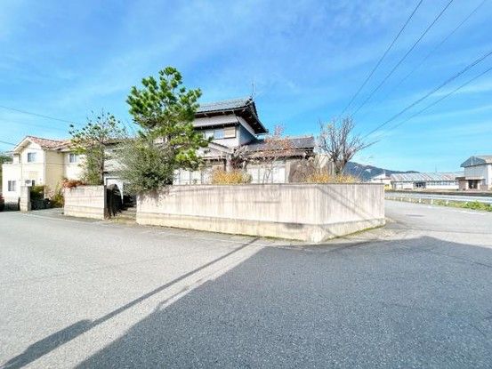 Renovated 4SLDK House in Ono City, Fukui with Garage - Thumbnail 3
