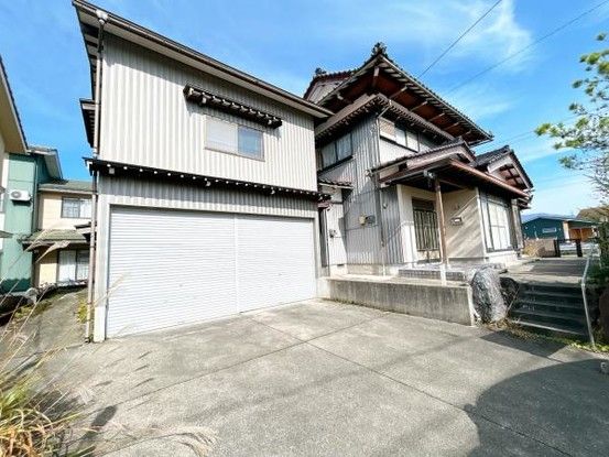 Renovated 4SLDK House in Ono City, Fukui with Garage - Thumbnail 2