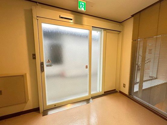 Commercial Unit 144.65m² in Naka Ward, Hiroshima - Thumbnail 2