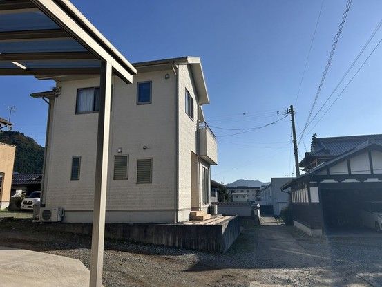 Renovated 3LDK House for Sale in Seiyo, Ehime - Thumbnail 2