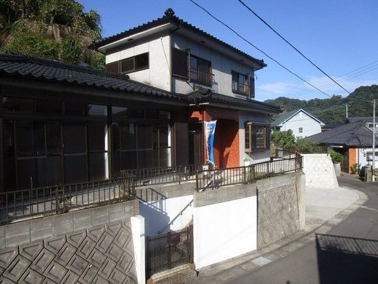 Renovated 5LDK House with Parking in Kagoshima City - Thumbnail 3