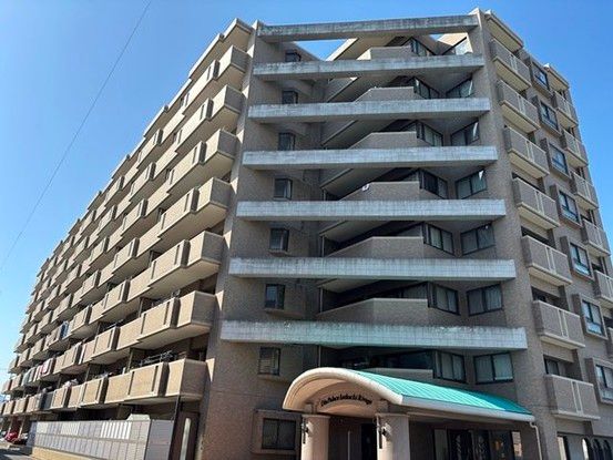 3LDK Apartment for Sale in Nishi-ku, Hiroshima City - Thumbnail 2