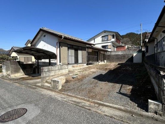 Renovated 4DK House with 4 Parking Spaces in Kanuma, Tochigi - Thumbnail 2