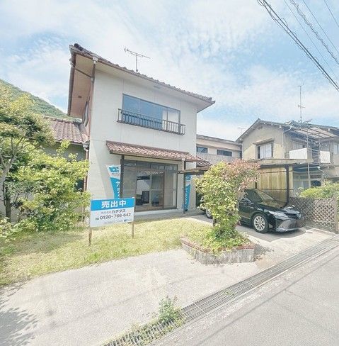 3LDK House for Sale in Fukuyama, Hiroshima with 178.51 sqm Land - Thumbnail 2