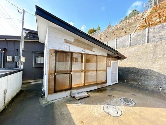 4LDK Detached House with River View in Mutsu, Aomori - Thumbnail 3