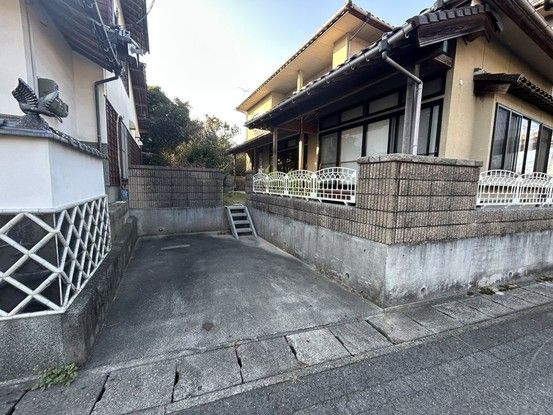 Renovated 5LDK House in Gotsu, Shimane - 190.71 sqm - Thumbnail 3