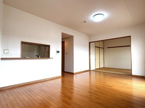 3SLDK Apartment for Sale Near Inba-Nihon-Idai Station, Inzai - Thumbnail 3