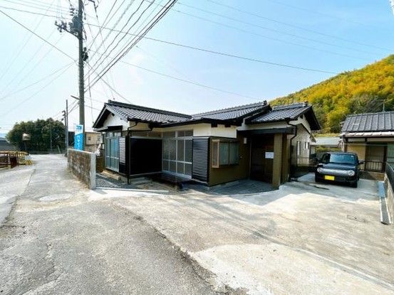 Renovated 2LDK House in Yanai City, Yamaguchi Prefecture - Thumbnail 2